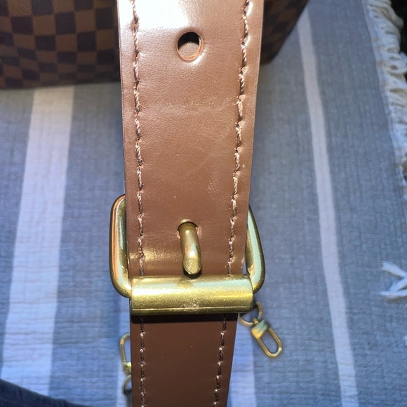 Louis Vuitton
SPEEDY BANDOULIÈRE 30 - Picture 12 of 16